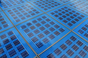 Graphene-Perovskite solar cells exceed 18% efficiency